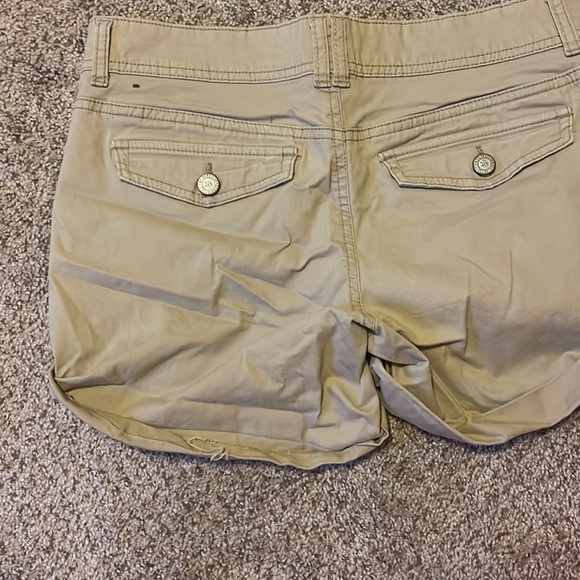 Aeropostale twill shorts size 6 - Picture 5 of 7